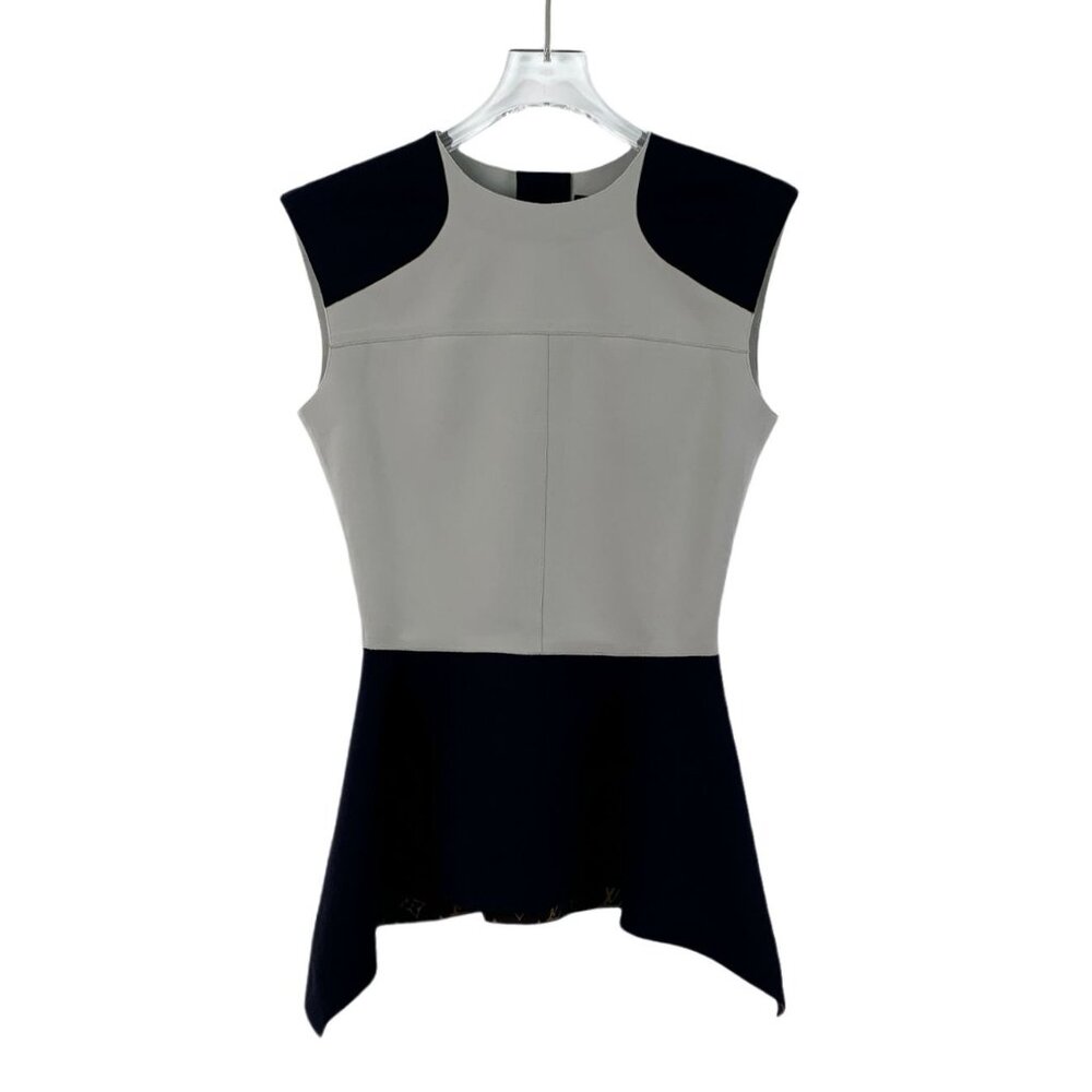 DW0129 Louis Vuitton Two-Tone Sleeveless Peplum Top With Monogram Details